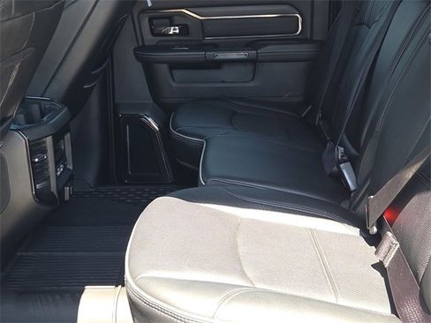 Used 2024 RAM 2500 Limited image 16