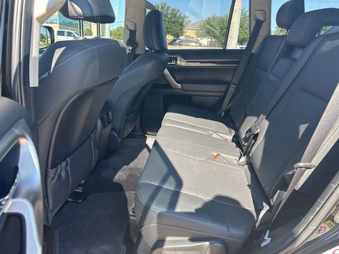 Used 2014 Lexus GX 460 AWD/4WD image 17