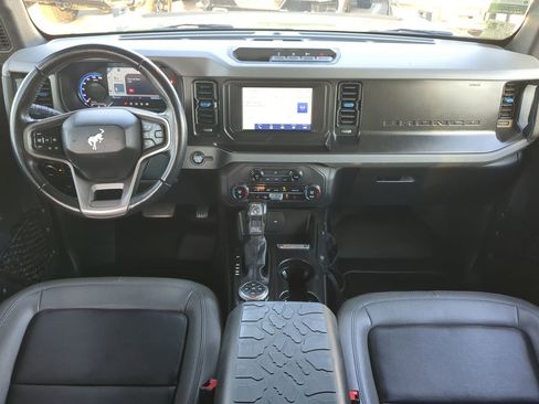 Used 2023 Ford Bronco Black Diamond image 15
