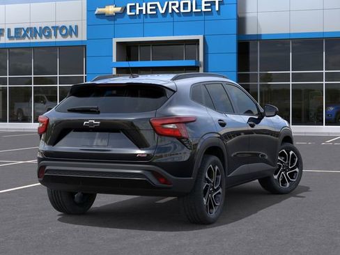 New 2026 Chevrolet Trax RS w/ Sunroof Package FWD image 4