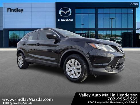 Used 2018 Nissan Rogue Sport S image 1