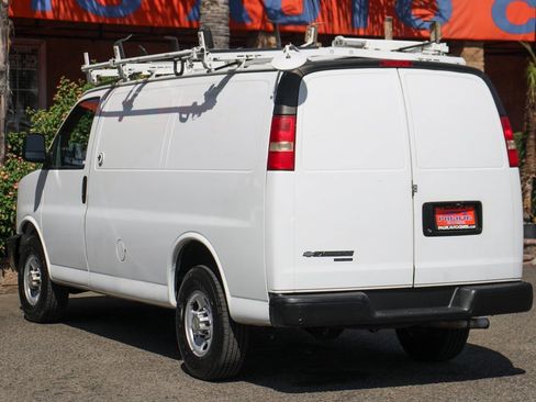 Used 2014 Chevrolet Express 2500 image 6