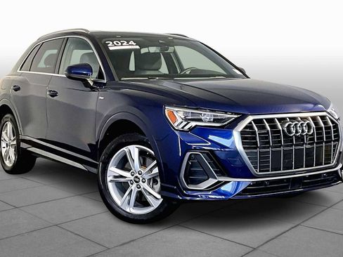 Used 2024 Audi Q3 2.0T Premium Plus w/ Premium Plus Package image 2