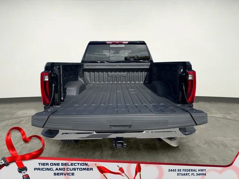 New 2025 GMC Sierra 2500 SLT w/ SLT Premium Package image 5