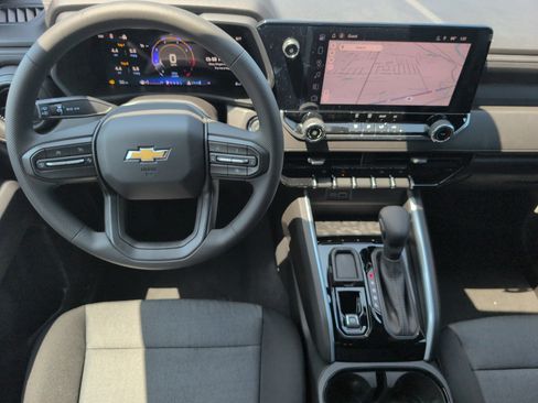 Used 2026 Chevrolet Colorado W/T w/ WT Custom Package RWD image 28