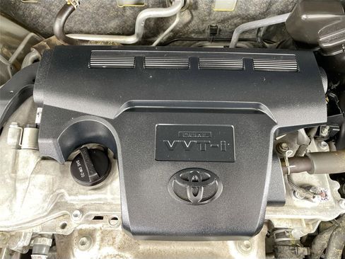 Used 2015 Toyota RAV4 LE AWD/4WD image 30