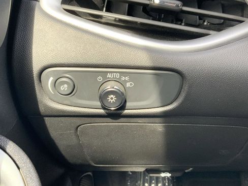 Used 2024 Chevrolet Malibu LT image 29