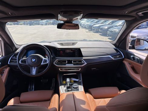 Used 2023 BMW X5 sDrive40i w/ M Sport Package image 14