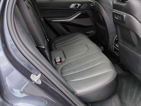 Used 2021 BMW X5 xDrive40i w/ M Sport Package AWD/4WD image 22