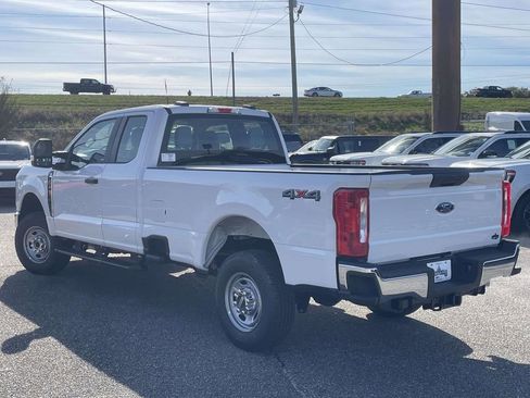 New 2026 Ford F250 XL w/ XL Chrome Package AWD/4WD image 5
