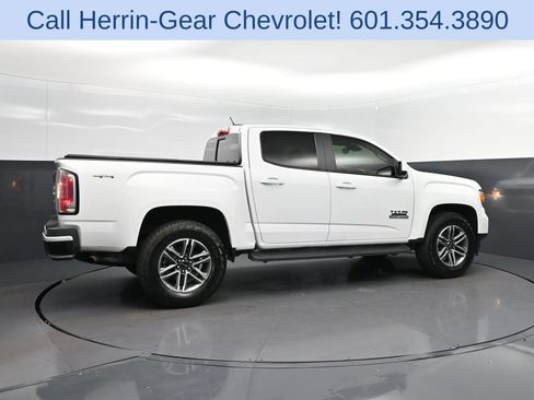 Used 2021 GMC Canyon Elevation w/ Driver Alert Package AWD/4WD image 8