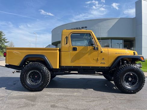 Used 2003 Jeep Wrangler Rubicon image 46