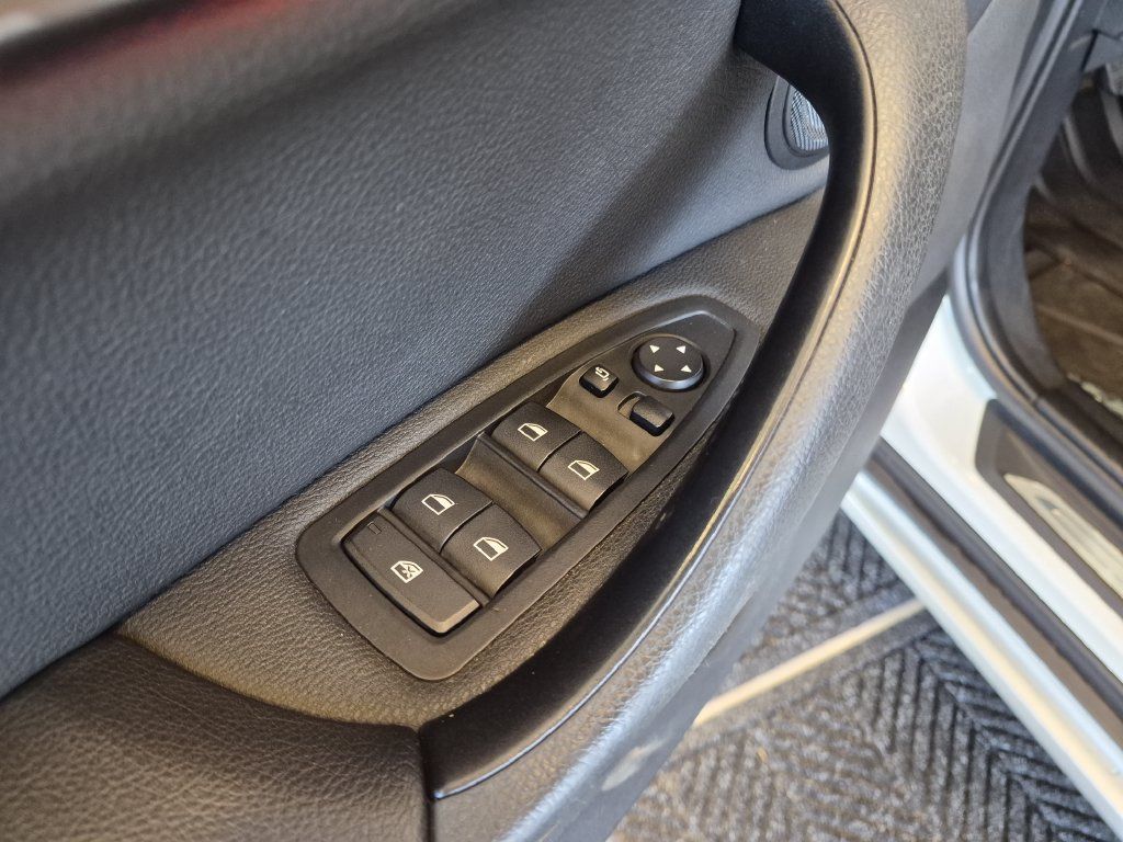 Used 2020 BMW X1 xDrive28i AWD/4WD image 15