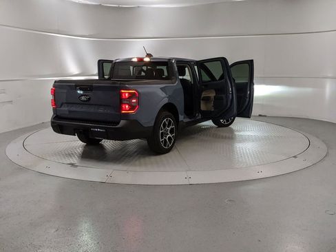 New 2026 Ford Maverick Lariat image 9