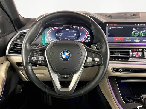 Certified 2022 BMW X5 xDrive45e image 10