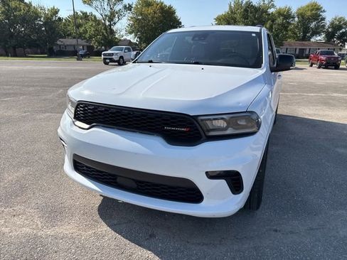 Used 2023 Dodge Durango GT image 3