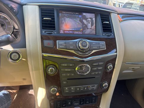 Used 2017 INFINITI QX80 2WD w/ Driver Assistance Package image 15