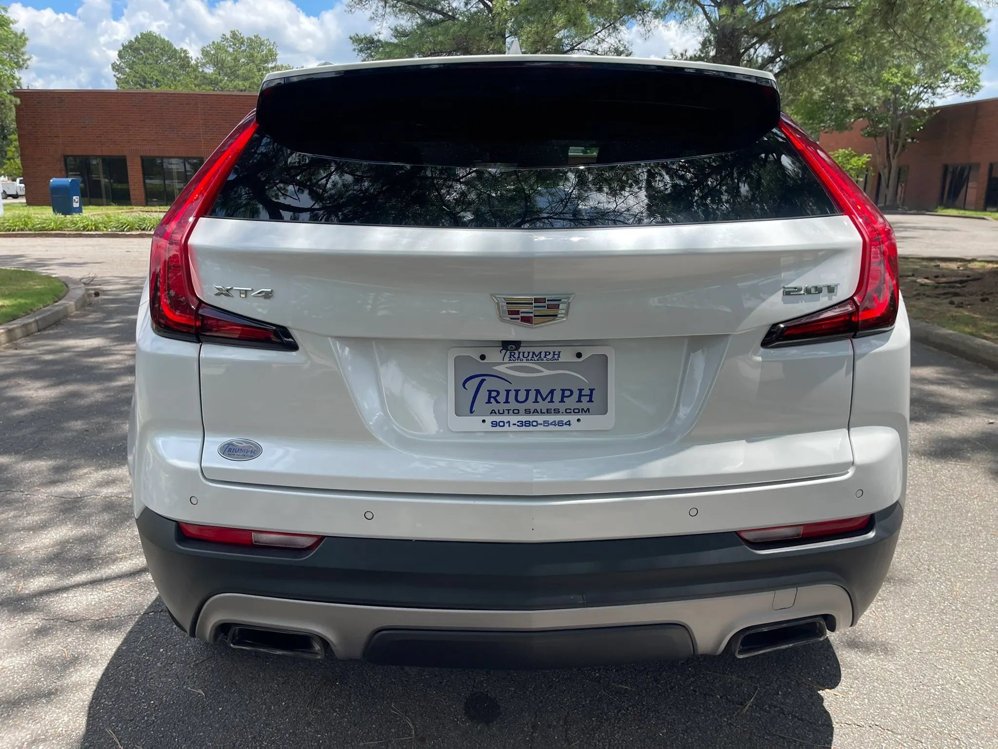 Used 2019 Cadillac XT4 Premium Luxury FWD image 4