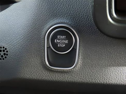 Used 2024 Mercedes-Benz Sprinter 3500 image 41