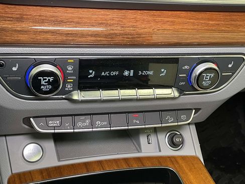 Certified 2023 Audi Q5 2.0T Premium w/ Convenience Package image 32