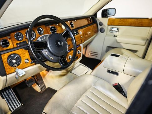 Used 2006 Rolls-Royce Phantom Sedan image 29