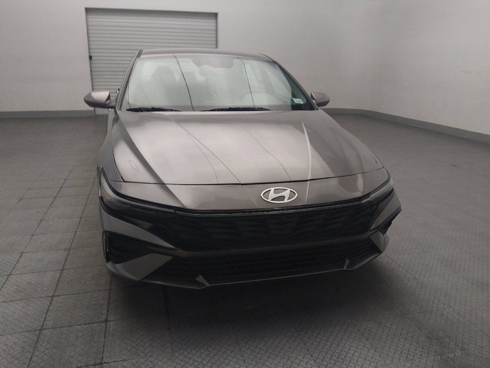 Used 2024 Hyundai Elantra SEL FWD image 14