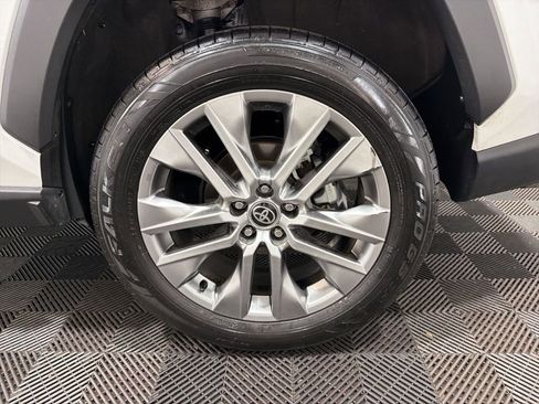 Used 2023 Toyota RAV4 XLE Premium AWD/4WD image 31