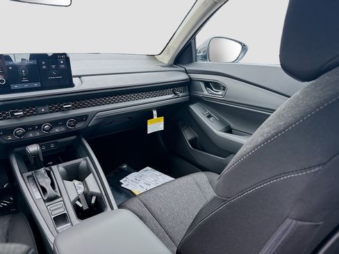 New 2026 Honda Accord SE image 18