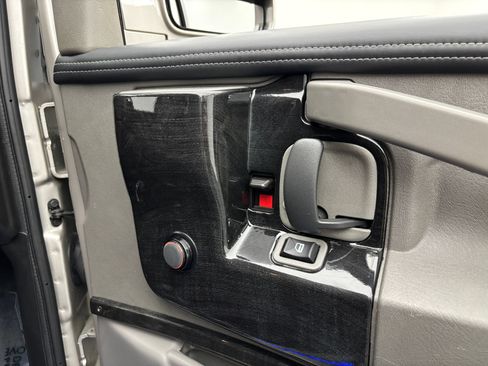 Used 2024 GMC Savana 2500 Extended w/ Driver Convenience Package RWD image 23