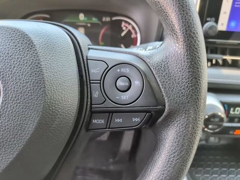 Certified 2025 Toyota RAV4 XLE AWD/4WD image 16
