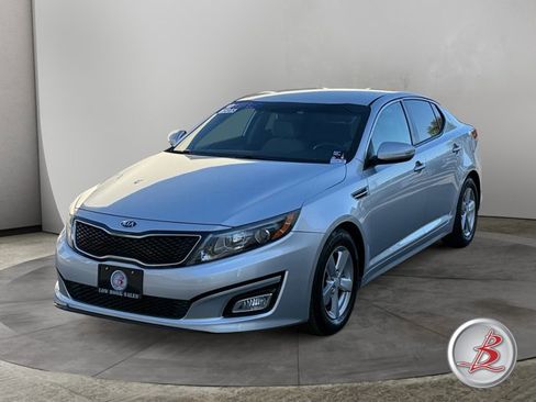 Used 2015 Kia Optima LX FWD image 3