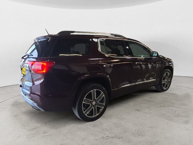 Used 2017 GMC Acadia Denali AWD/4WD image 5