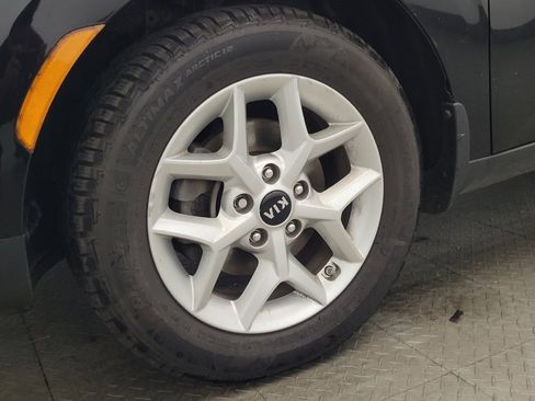 Used 2020 Kia Soul S FWD image 31