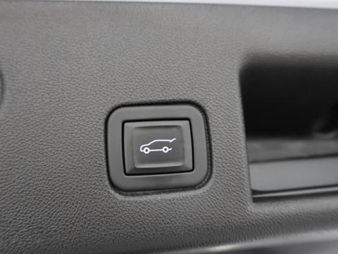 Used 2024 Chevrolet Equinox RS w/ LPO, Floor Liner Package AWD/4WD image 29