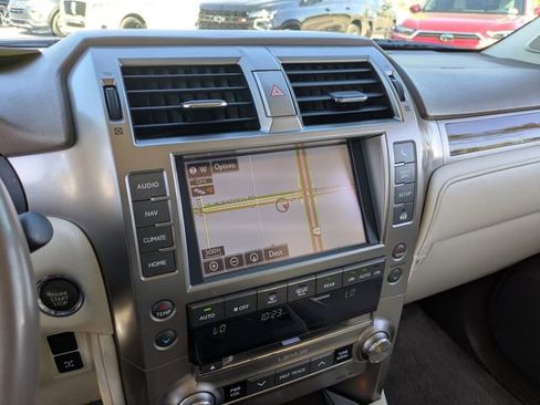 Used 2016 Lexus GX 460 w/ Premium Package image 25