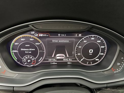 Used 2020 Audi Q5 e Premium Plus w/ Premium Plus Package AWD/4WD image 15