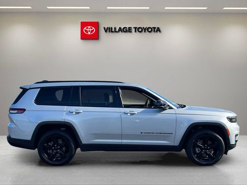 Used 2023 Jeep Grand Cherokee L Laredo RWD image 6