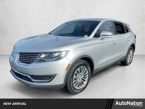 Used 2016 Lincoln MKX Select image 1