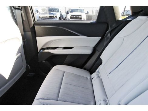 New 2026 Cadillac Lyriq Luxury image 12