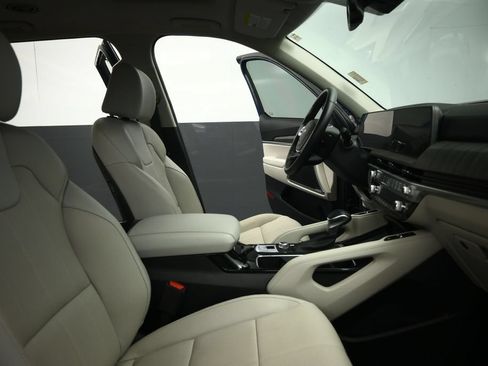 Certified 2024 Kia Telluride EX w/ EX Captain's Chair Package FWD image 54