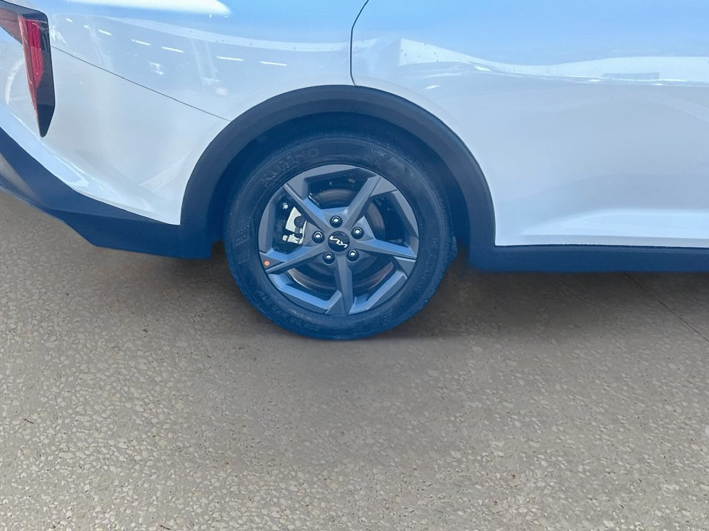 New 2026 Kia K4 FWD image 28