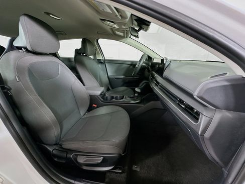 Used 2025 Kia K4 FWD image 30