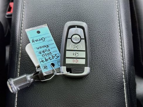 Used 2020 Ford Fusion Energi Titanium FWD image 34