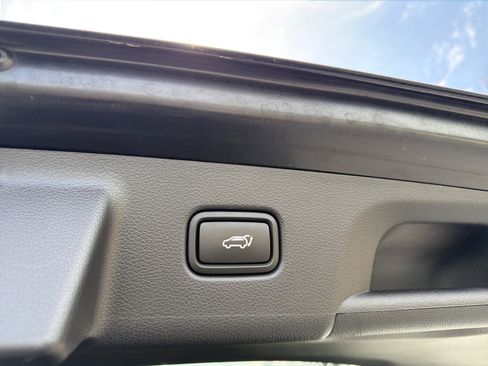 Used 2024 Hyundai Palisade SEL image 19