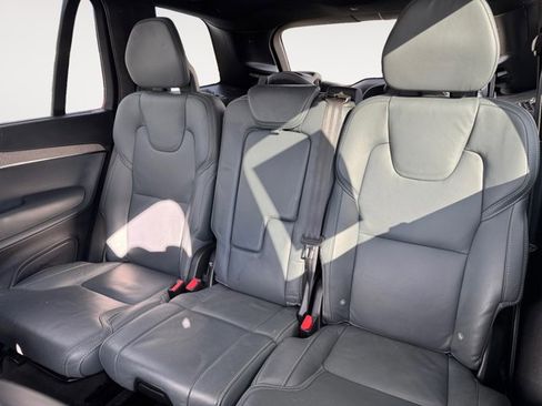 Used 2021 Volvo XC90 T6 Inscription w/ Lounge Package image 13