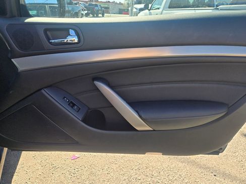 Used 2010 INFINITI G37 Journey w/ Premium Pkg image 14