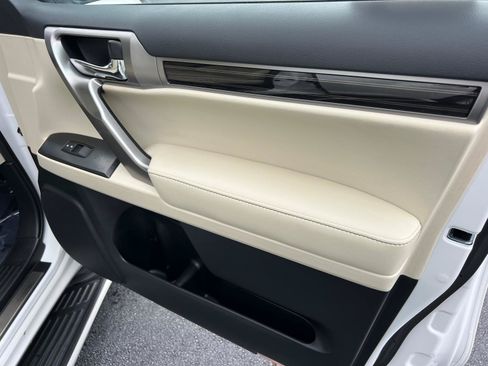Certified 2023 Lexus GX 460 Premium w/ Premium Plus Package AWD/4WD image 14