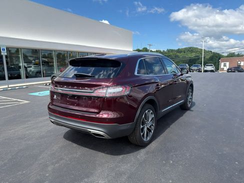 Used 2021 Lincoln Nautilus Reserve w/ Equipment Group 201A AWD/4WD image 9