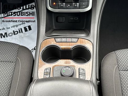 Used 2020 GMC Acadia SLE w/ Driver Convenience Package image 19