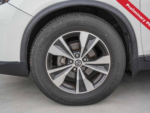 Used 2016 Nissan Rogue S FWD image 12